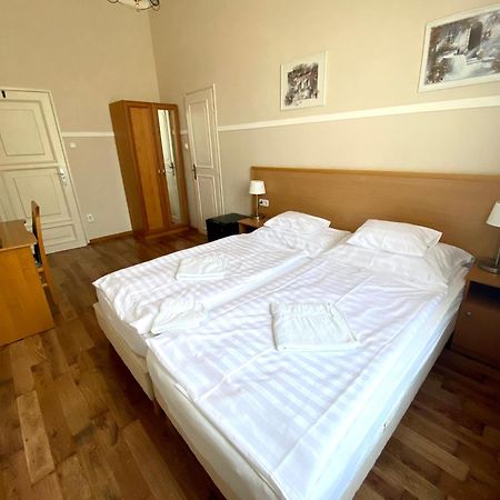 Peto Apartman Győr Exteriör bild
